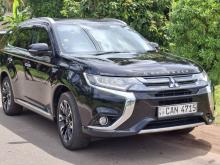 Mitsubishi Outlander PHEV NAVI 2015 SUV