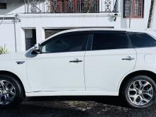 https://riyasewana.com/uploads/mitsubishi-outlander-phev-248574717685.jpg