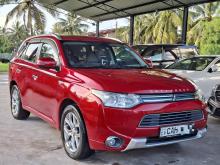 Mitsubishi Outlander PHEV 2015 SUV
