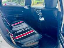 https://riyasewana.com/uploads/mitsubishi-outlander-phev-2684931336.jpg