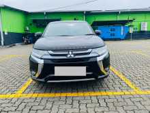 Mitsubishi Outlander PHEV 2015 SUV