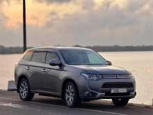 Mitsubishi Outlander PHev 2015 SUV