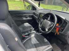 https://riyasewana.com/uploads/mitsubishi-outlander-phev-309502922773.jpg