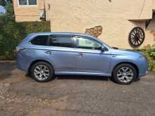 https://riyasewana.com/uploads/mitsubishi-outlander-phev-3154113454.jpg
