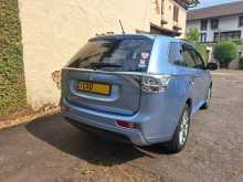 https://riyasewana.com/uploads/mitsubishi-outlander-phev-3154113932.jpg