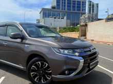 https://riyasewana.com/uploads/mitsubishi-outlander-phev-41106494412.jpg