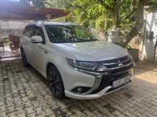 Mitsubishi Outlander Phev 2015 SUV