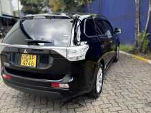 https://riyasewana.com/uploads/mitsubishi-outlander-phev-612185722902.jpg