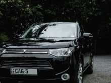 Mitsubishi Outlander PHEV 2014 SUV