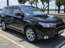 https://riyasewana.com/uploads/mitsubishi-outlander-phev-763942962.jpg
