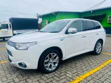 https://riyasewana.com/uploads/mitsubishi-outlander-phev-9101511722.jpg