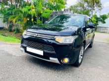 https://riyasewana.com/uploads/mitsubishi-outlander-phev-91226274302.jpg