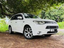https://riyasewana.com/uploads/mitsubishi-outlander-phev-917260124453.jpg