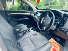 https://riyasewana.com/uploads/mitsubishi-outlander-phv-1415274622803.jpg
