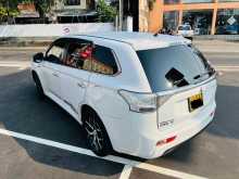 Mitsubishi Outlander PHV 2014 SUV