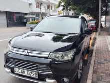 Mitsubishi Outlander 2014 SUV