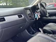 https://riyasewana.com/uploads/mitsubishi-outlander-plugin-2014-115220812074.jpg