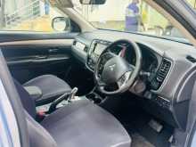 https://riyasewana.com/uploads/mitsubishi-outllander-phev-2273852462.jpg