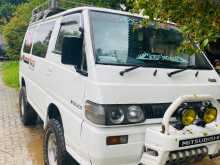 Mitsubishi P 25 1988 Van