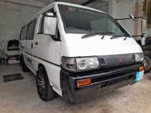 Mitsubishi P015 1991 Van