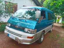 Mitsubishi P15 1990 Van