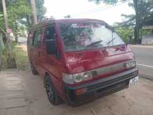 Mitsubishi P15 1992 Van