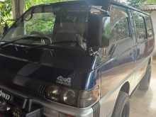 Mitsubishi P25 Delica 1995 Van
