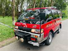 Mitsubishi P27V 1998 Van