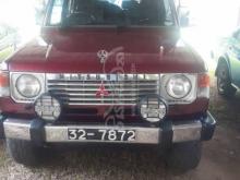 Mitsubishi Pajero 1990 SUV