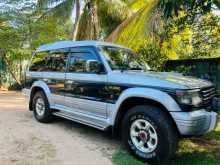 Mitsubishi Pajero 1992 SUV