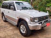 https://riyasewana.com/uploads/mitsubishi-pajaro-1995-1995-614232812542.jpg