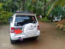 https://riyasewana.com/uploads/mitsubishi-pajaro-io-21218174242.jpg