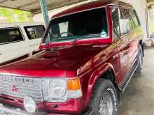 Mitsubishi Pajero 1989 SUV