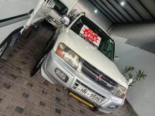 Mitsubishi Pajero 2001 SUV