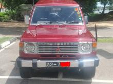 Mitsubishi Pajero 1989 SUV