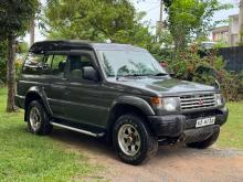 https://riyasewana.com/uploads/mitsubishi-pajero-1117474517182.jpg