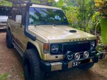 Mitsubishi Pajero 1989 SUV