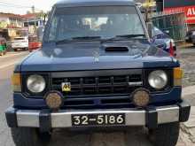 Mitsubishi Pajero 1988 SUV