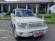 Mitsubishi Pajero 2000 SUV
