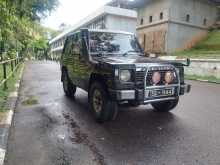 Mitsubishi Pajero 1987 SUV