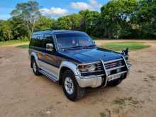 Mitsubishi Pajero 1992 SUV