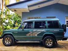 Mitsubishi Pajero 1990 SUV