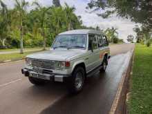 Mitsubishi PAJERO 1989 SUV