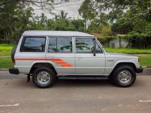 https://riyasewana.com/uploads/mitsubishi-pajero-151224136584.jpg