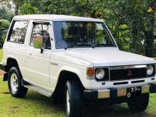 https://riyasewana.com/uploads/mitsubishi-pajero-151254104872.jpg