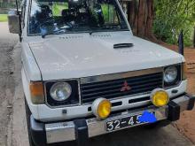 Mitsubishi Pajero 1987 SUV