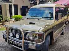 Mitsubishi Pajero 1989 SUV