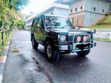 Mitsubishi Pajero 1986 SUV