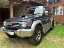 https://riyasewana.com/uploads/mitsubishi-pajero-1817414722942.jpg