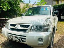 Mitsubishi Pajero 2005 SUV
